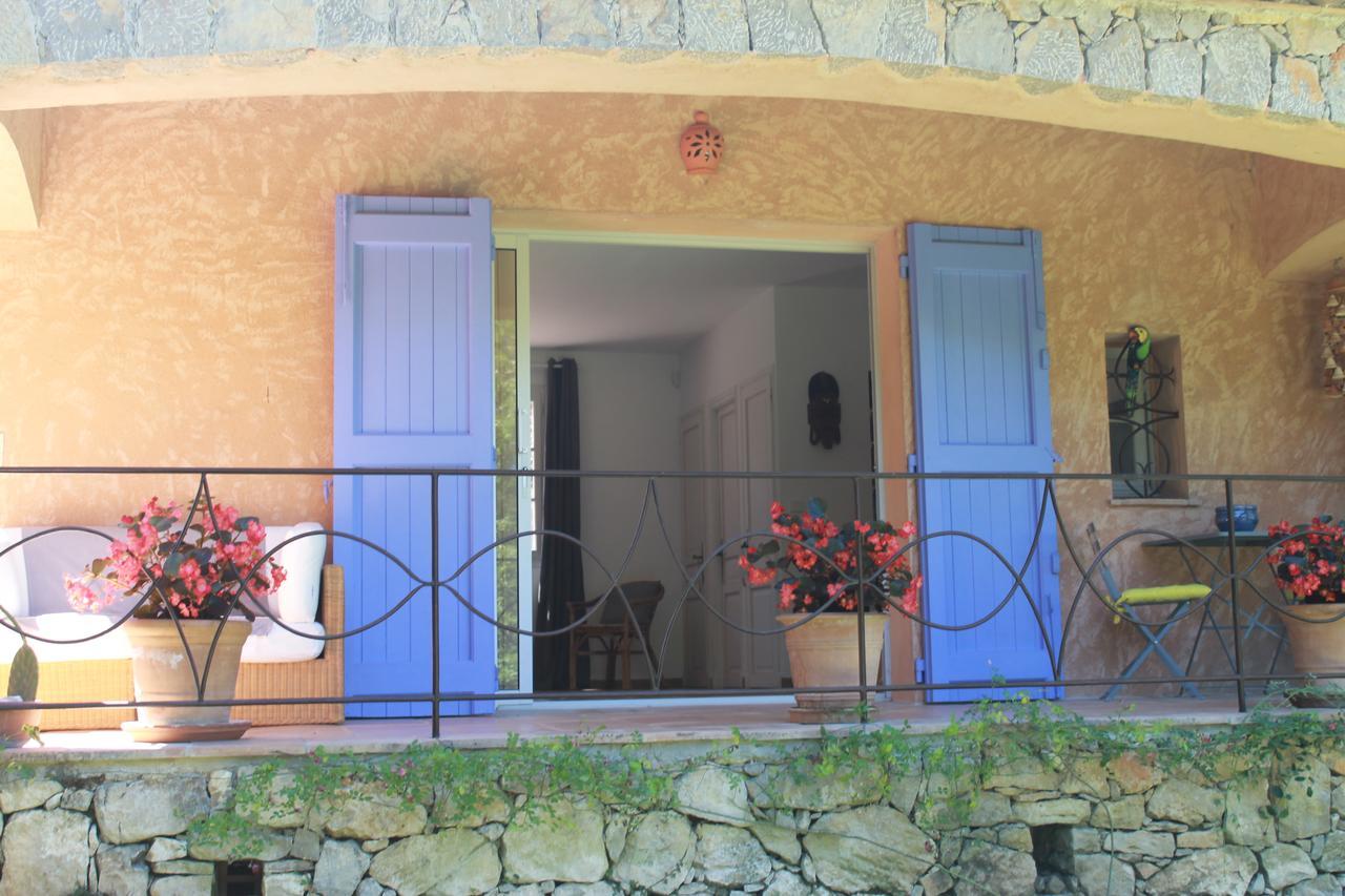 B&B Charming Suite And Pool - Adults Only Tourrettes Exterior photo